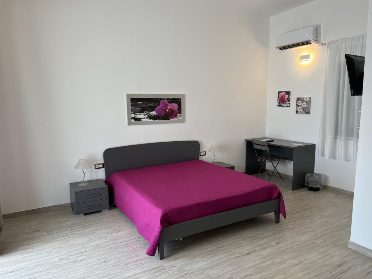 מלון Scanzano Jonico Residenza Giulia מראה חיצוני תמונה