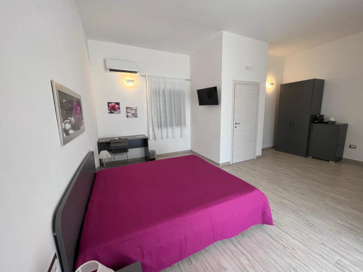 מלון Scanzano Jonico Residenza Giulia מראה חיצוני תמונה